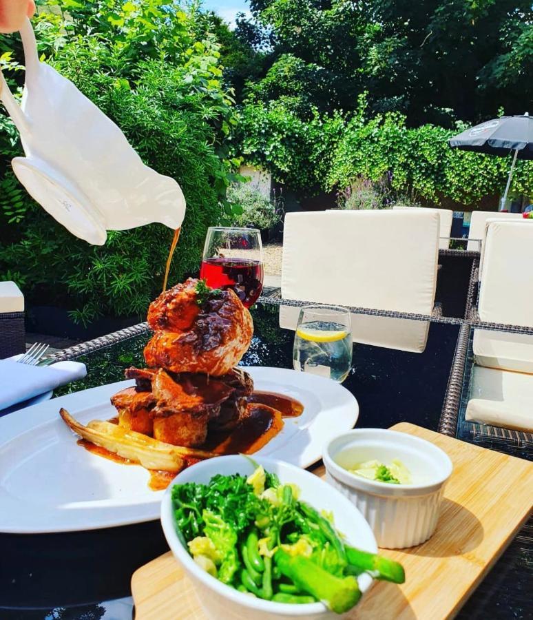 The Angel Inn Warminster Εξωτερικό φωτογραφία