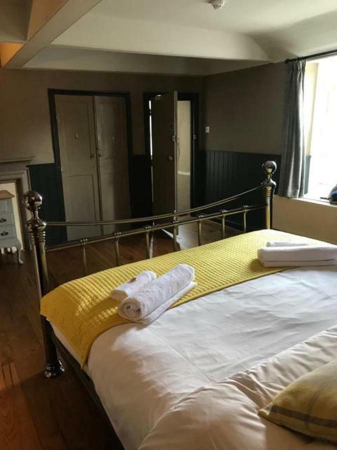 The Angel Inn Warminster Εξωτερικό φωτογραφία